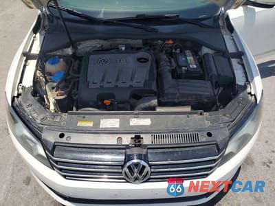 Zdjęcie 11 z 12 samochodu: 2014 VOLKSWAGEN PASSAT SE VIN:1VWBN7A38EC015151 - miniatura