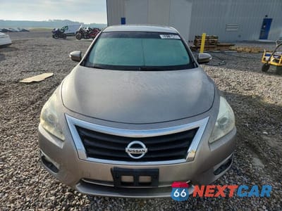 Piąte zdjęcie samochodu w środku: 2014 NISSAN ALTIMA 2.5 VIN:1N4AL3APXEC132140 - miniatura