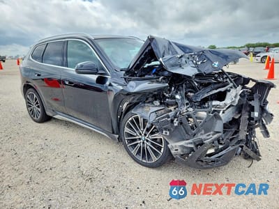 Czwarte zdjęcie samochodu z boku: 2025 BMW X1 XDRIVE28I VIN:WBX73EF02S5316048 - miniatura
