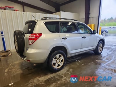 Trzecie zdjęcie samochodu z tyłu: 2010 TOYOTA RAV4 BASE VIN:2T3BF4DV6AW067851 - miniatura