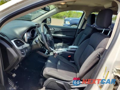 Zdjęcie 7 z 13 samochodu: 2019 DODGE JOURNEY SE VIN:3C4PDCBG4KT875036 - miniatura