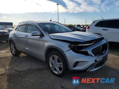 Czwarte zdjęcie samochodu z boku: 2016 MERCEDES-BENZ GLA 250 4MATIC VIN:WDCTG4GB6GJ197794 - miniatura