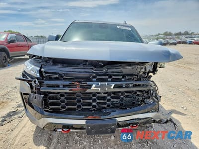 Piąte zdjęcie samochodu w środku: 2023 CHEVROLET SUBURBAN K1500 Z71 VIN:1GNSKDKD1PR540349 - miniatura