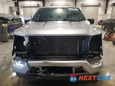 Piąte zdjęcie samochodu w środku: 2023 FORD F150 SUPERCREW VIN:1FTFW1E53PKD40860 - miniatura