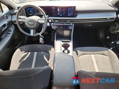 Zdjęcie 8 z 13 samochodu: 2025 HYUNDAI SONATA SEL VIN:KMHL64JA7SA449016 - miniatura