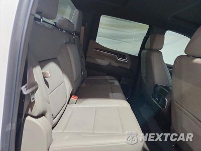 Zdjęcie 10 z 12 samochodu: 2025 GMC SIERRA K1500 SLT VIN:1GTUUDEL8SZ129053 - miniatura