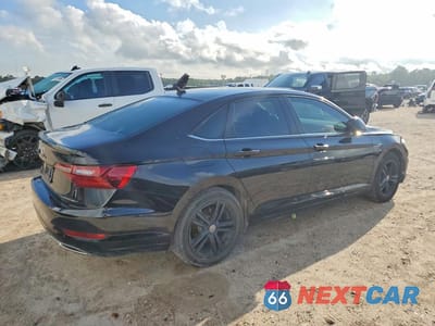 Trzecie zdjęcie samochodu z tyłu: 2020 VOLKSWAGEN JETTA S VIN:3VWCB7BU8LM017479 - miniatura