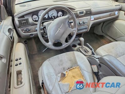 Zdjęcie 8 z 13 samochodu: 2005 CHRYSLER SEBRING LIMITED VIN:1C3EL65R05N704219 - miniatura