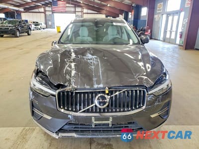 Piąte zdjęcie samochodu w środku: 2022 VOLVO XC60 B6 INSCRIPTION VIN:YV4062RL9N1900997 - miniatura
