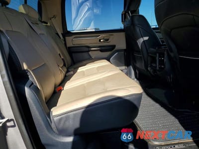 Zdjęcie 10 z 13 samochodu: 2021 RAM 1500 LIMITED VIN:1C6SRFHT2MN675235 - miniatura