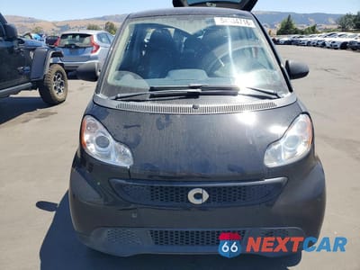 Piąte zdjęcie samochodu w środku: 2015 SMART FORTWO PURE VIN:WMEEJ3BA6FK812752 - miniatura