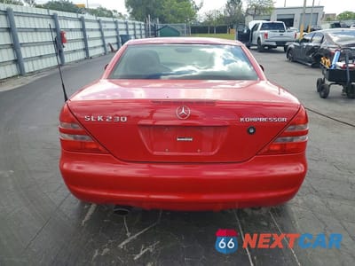 Zdjęcie 6 z 13 samochodu: 1999 MERCEDES-BENZ SLK 230 KOMPRESSOR VIN:WDBKK47F8XF111311 - miniatura