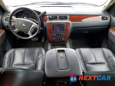 Zdjęcie 8 z 13 samochodu: 2013 CHEVROLET TAHOE K1500 LT VIN:1GNSKBE02DR199018 - miniatura