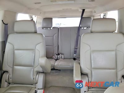 Zdjęcie 10 z 13 samochodu: 2019 CHEVROLET SUBURBAN K1500 LT VIN:1GNSKHKC1KR314576 - miniatura