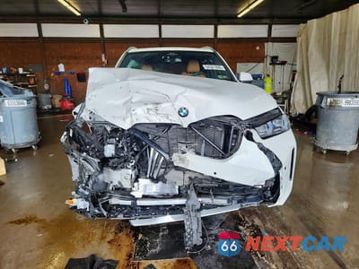 Piąte zdjęcie samochodu w środku: 2026 BMW X5 XDRIVE40I VIN:5UX23EU01T9120881 - miniatura