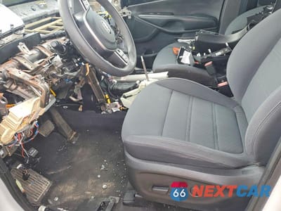 Zdjęcie 7 z 12 samochodu: 2019 KIA SORENTO LX V6 VIN:5XYPG4A58KG440914 - miniatura