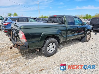 Trzecie zdjęcie samochodu z tyłu: 2012 TOYOTA TACOMA ACCESS CAB VIN:5TFUX4EN8CX013602 - miniatura