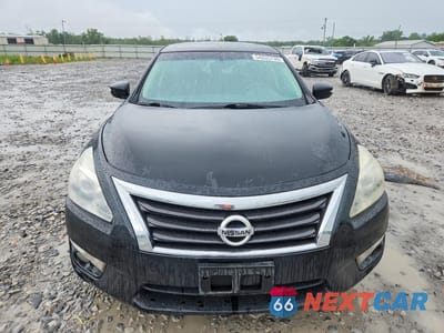 Piąte zdjęcie samochodu w środku: 2015 NISSAN ALTIMA 2.5 SV VIN:1N4AL3AP2FC142260 - miniatura