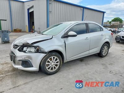 2018 CHEVROLET SONIC LT 1G1JD5SH4J4129516 - główne zdjęcie licytacji z USA - miniatura