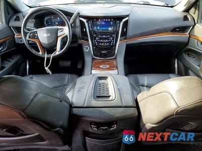 Zdjęcie 8 z 14 samochodu: 2017 CADILLAC ESCALADE LUXURY VIN:1GYS4BKJ8HR112867 - miniatura