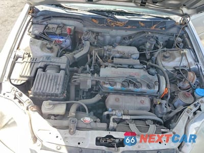 Zdjęcie 11 z 12 samochodu: 2000 HONDA CIVIC EX VIN:1HGEJ8242YL013331 - miniatura