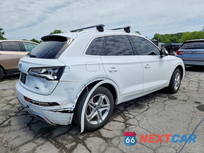 Trzecie zdjęcie samochodu z tyłu: 2019 AUDI Q5 PREMIUM VIN:WA1ANAFY0K2129303 - miniatura