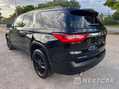Drugie zdjęcie samochodu z przodu: 2021 CHEVROLET TRAVERSE LT VIN:1GNERGKW7MJ168621 - miniatura