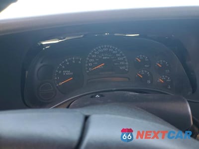 Zdjęcie 9 z 12 samochodu: 2003 GMC NEW SIERRA C1500 VIN:2GTEC19TX31157155 - miniatura