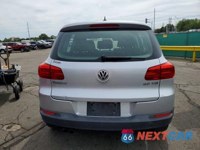 Zdjęcie 6 z 12 samochodu: 2014 VOLKSWAGEN TIGUAN S VIN:WVGAV3AX0EW623847 - miniatura