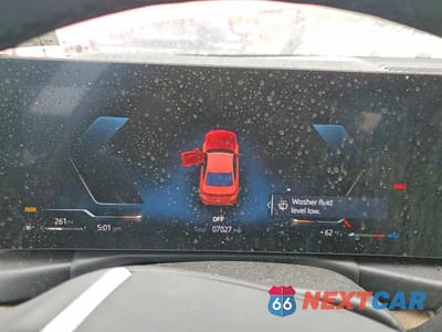 Zdjęcie 9 z 12 samochodu: 2024 BMW 330XI VIN:3MW89FF00R8E72038 - miniatura