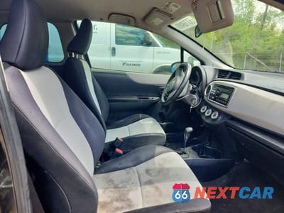 Zdjęcie 10 z 12 samochodu: 2014 TOYOTA YARIS 3-DOOR L VIN:JTDJTUD35ED573595 - miniatura