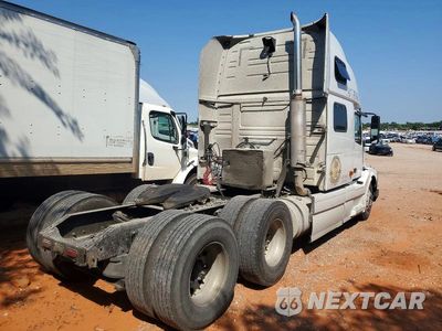 Czwarte zdjęcie samochodu z boku: 2007 VOLVO VNL SEMI TRUCK VIN:4V4NC9TG47N440704 - miniatura