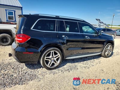 Trzecie zdjęcie samochodu z tyłu: 2017 MERCEDES-BENZ GLS 550 4MATIC VIN:4JGDF7DE5HA832613 - miniatura