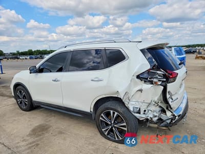Drugie zdjęcie samochodu z przodu: 2020 NISSAN ROGUE SV VIN:5N1AT2MT1LC720059 - miniatura