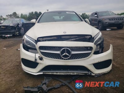 Piąte zdjęcie samochodu w środku: 2017 MERCEDES-BENZ C 300 4MATIC VIN:WDDWJ4KB4HF380844 - miniatura