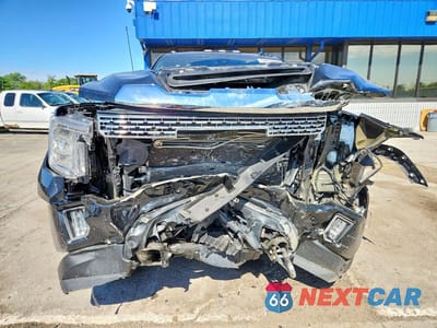 Piąte zdjęcie samochodu w środku: 2021 GMC SIERRA K2500 DENALI VIN:1GT49REY5MF226676 - miniatura