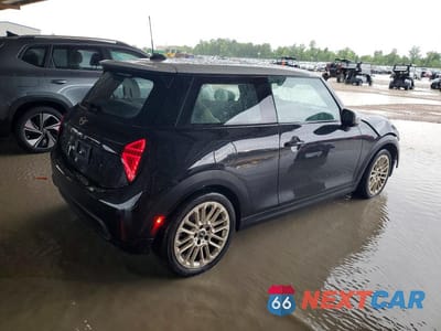 Trzecie zdjęcie samochodu z tyłu: 2025 MINI COOPER S VIN:WMW23GD04S2W12287 - miniatura