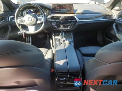 Zdjęcie 8 z 12 samochodu: 2019 BMW 540 XI VIN:WBAJE7C50KG893171 - miniatura