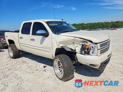 Czwarte zdjęcie samochodu z boku: 2012 CHEVROLET SILVERADO K1500 LTZ VIN:3GCPKTE78CG227730 - miniatura