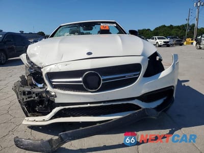Piąte zdjęcie samochodu w środku: 2018 MERCEDES-BENZ C 63 AMG-S VIN:WDDWK8HB6JF621319 - miniatura