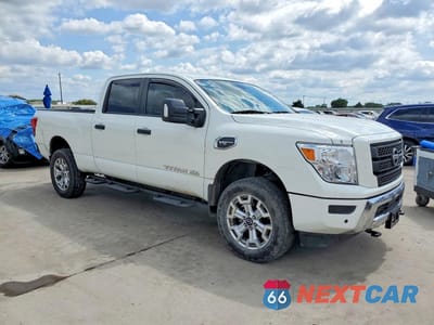 Czwarte zdjęcie samochodu z boku: 2024 NISSAN TITAN XD SV VIN:1N6AA1FBXRN118375 - miniatura