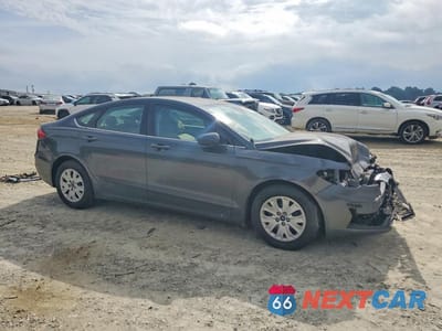 Czwarte zdjęcie samochodu z boku: 2020 FORD FUSION S VIN:3FA6P0G72LR238399 - miniatura