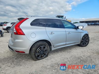Trzecie zdjęcie samochodu z tyłu: 2017 VOLVO XC60 T5 DYNAMIC VIN:YV440MDR5H2226159 - miniatura