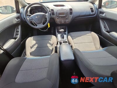 Zdjęcie 8 z 12 samochodu: 2018 KIA FORTE LX VIN:3KPFK4A77JE229212 - miniatura