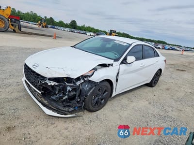 2023 HYUNDAI ELANTRA SEL 5NPLM4AG2PH105804 - główne zdjęcie licytacji z USA - miniatura