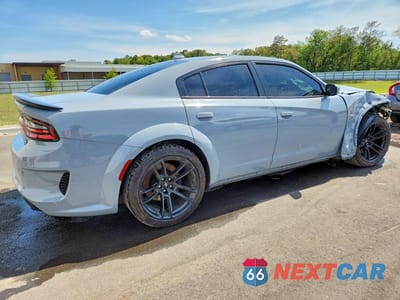 Trzecie zdjęcie samochodu z tyłu: 2022 DODGE CHARGER SCAT PACK VIN:2C3CDXGJ5NH136026 - miniatura