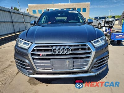 Piąte zdjęcie samochodu w środku: 2018 AUDI SQ5 PREMIUM PLUS VIN:WA1A4AFY0J2166580 - miniatura