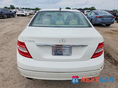 Zdjęcie 6 z 12 samochodu: 2009 MERCEDES-BENZ C 300 VIN:WDDGF54X09R050669 - miniatura