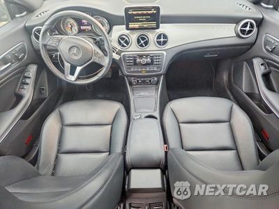 Zdjęcie 8 z 12 samochodu: 2014 MERCEDES-BENZ CLA 250 VIN:WDDSJ4EB4EN040430 - miniatura