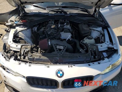 Zdjęcie 11 z 12 samochodu: 2018 BMW 320 I VIN:WBA8A9C54JAH13507 - miniatura